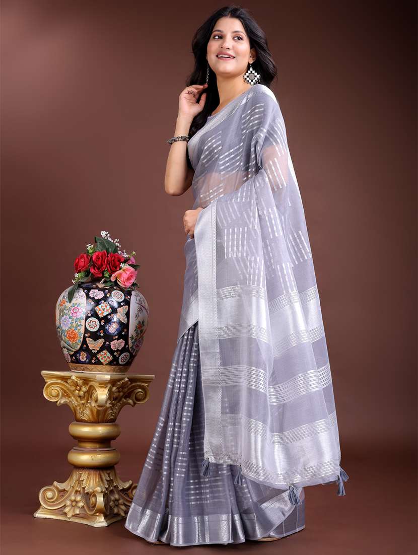 women self design bordered saree with blouse - 21916633 -  Standard Image - 1