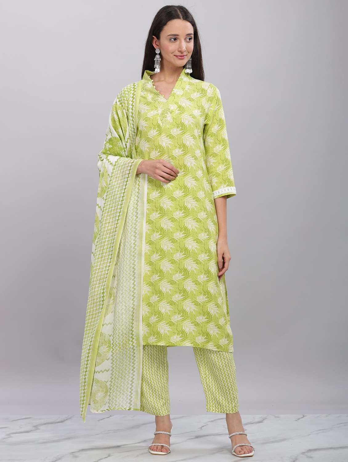 women three quarter sleeve kurta pant with dupatta set - 21916648 - Standard Image - 4