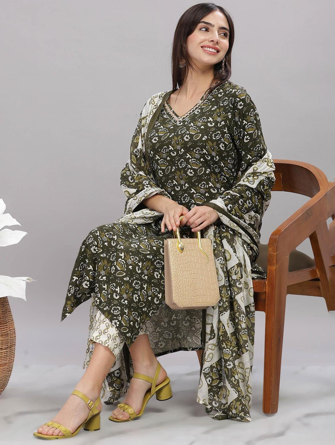 women three quarter sleeve kurta pant with dupatta set - 21916652 - Standard Image - 4