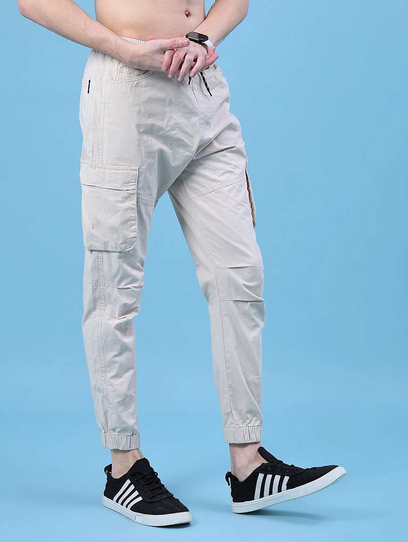 men solid mid rise regular fit cargo - 21916799 -  Standard Image - 1