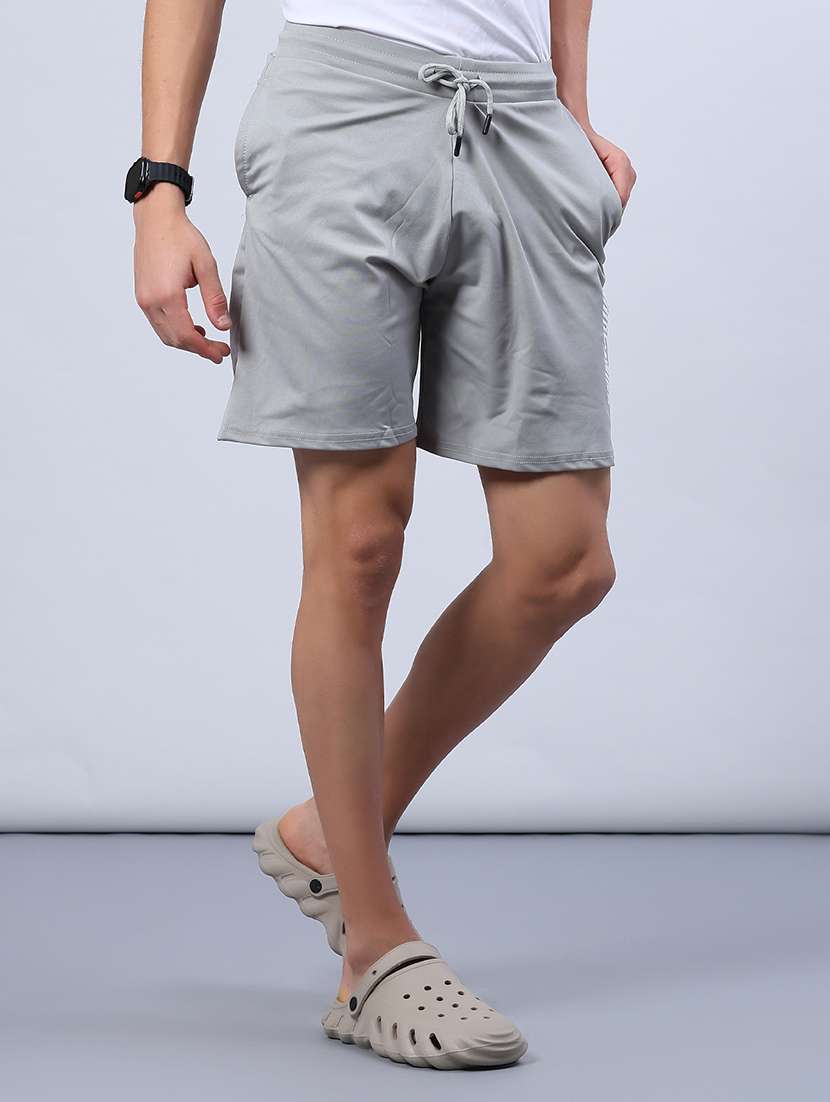 men solid mid rise regular fit sport shorts - 21916920 -  Standard Image - 1