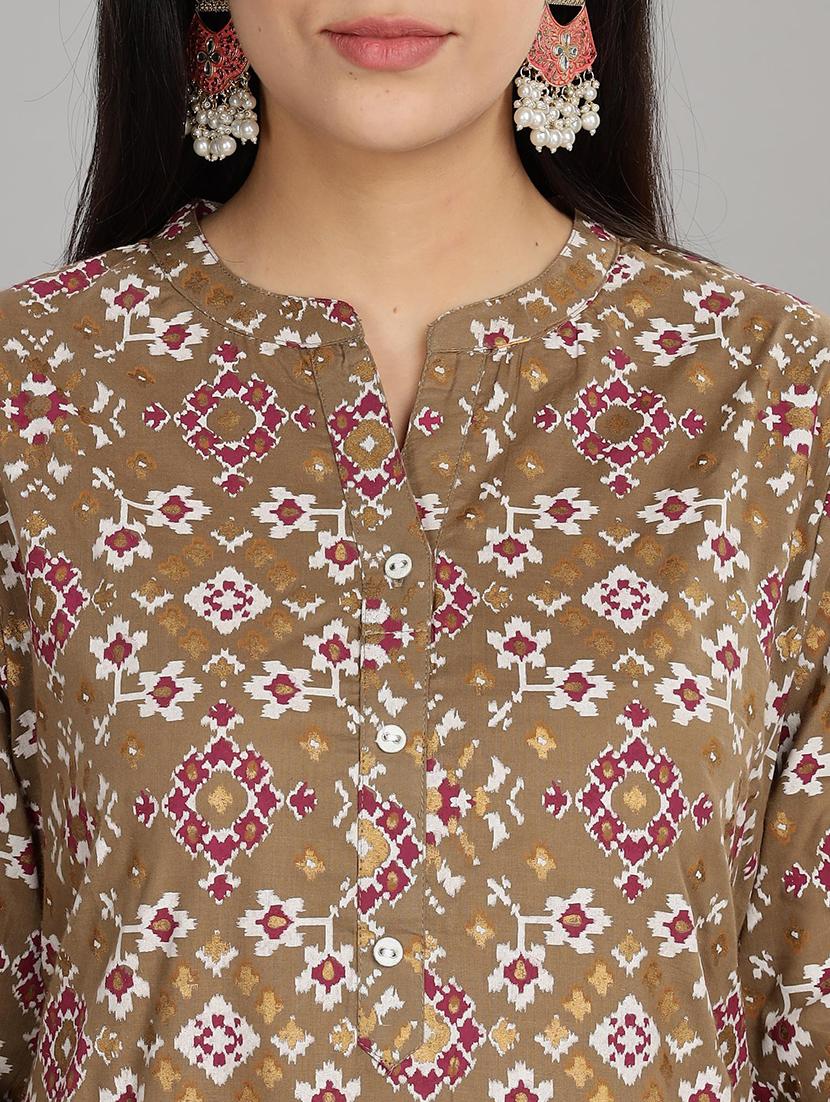 women three quarter sleeve a-line kurta - 21917815 - Standard Image - 4