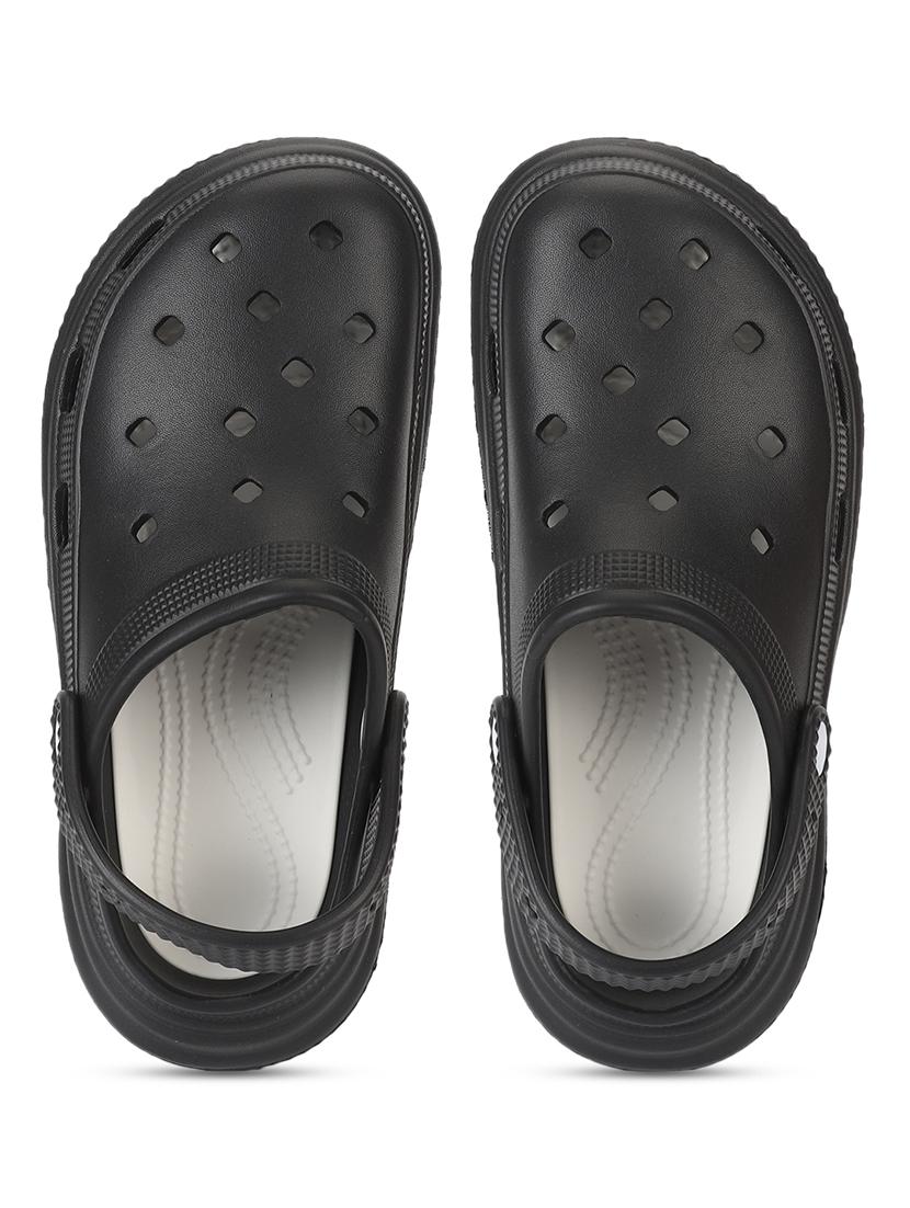 women solid slip on clogs - 21917864 - Standard Image - 4