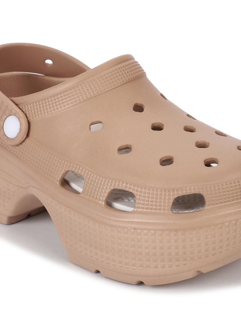 women solid slip on clogs - 21917865 - Standard Image - 6