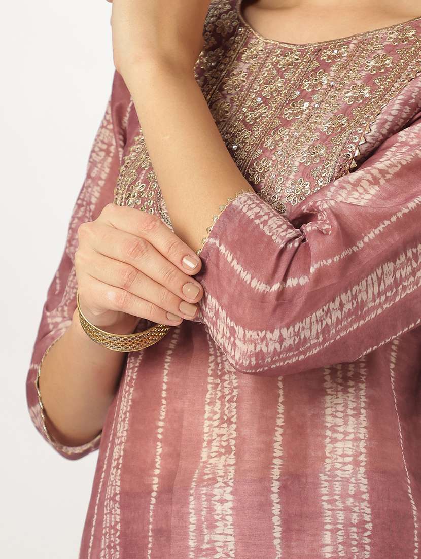 women three quarter sleeve kurta pant set - 21918798 -  Standard Image - 6