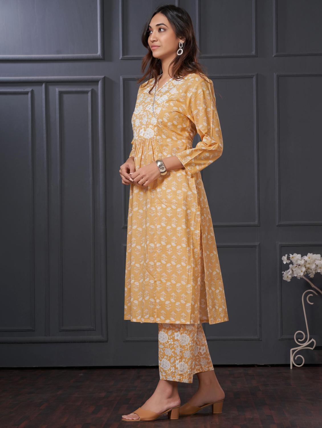 women three quarter sleeve kurta pant with dupatta set - 21918859 -  Standard Image - 1