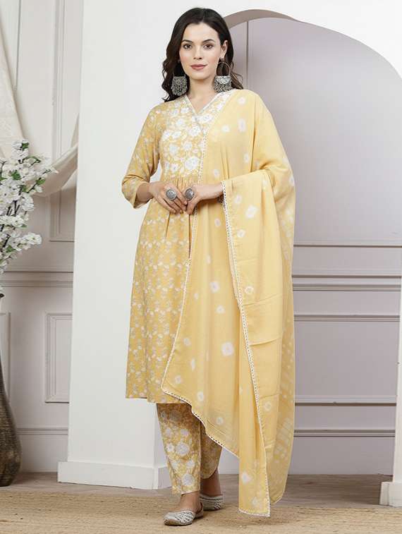 women three quarter sleeve kurta pant with dupatta set - 21918859 -  Standard Image - 1