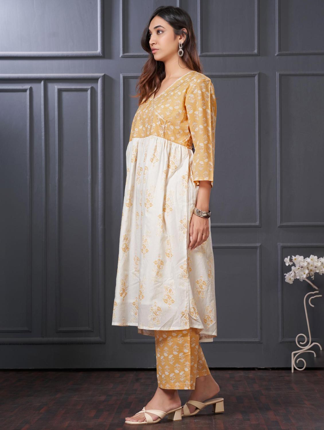 women three quarter sleeve kurta pant with dupatta set - 21918860 - Standard Image - 1