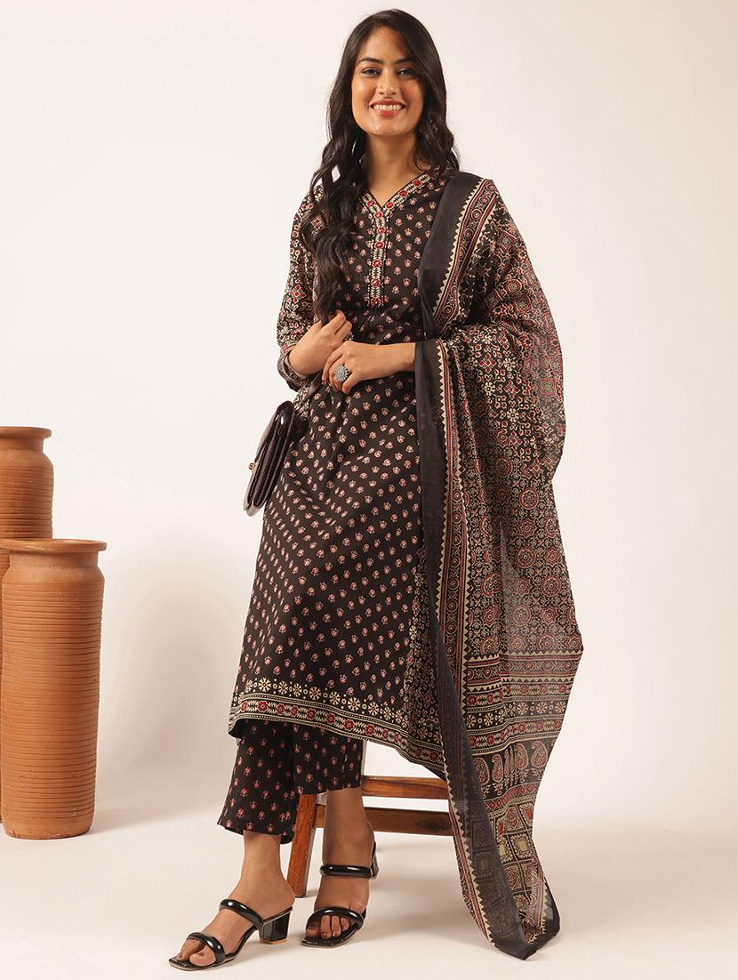 women three quarter sleeve kurta pant with dupatta set - 21918873 - Standard Image - 4