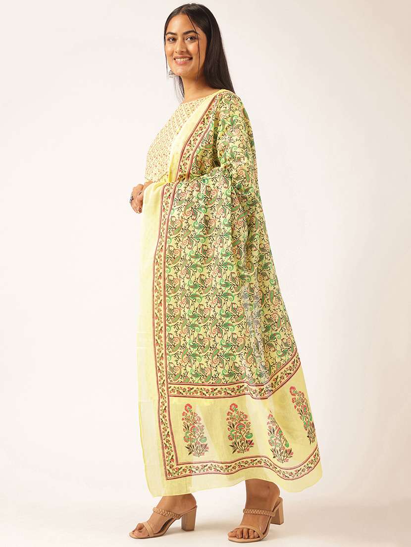 women three quarter sleeve kurta pant with dupatta set - 21918889 -  Standard Image - 1