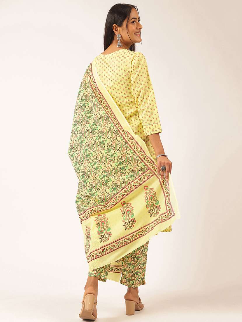 women three quarter sleeve kurta pant with dupatta set - 21918889 -  Standard Image - 4