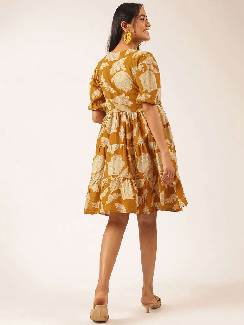 women floral printed puff sleeve tiered dress - 21918915 -  Standard Image - 4