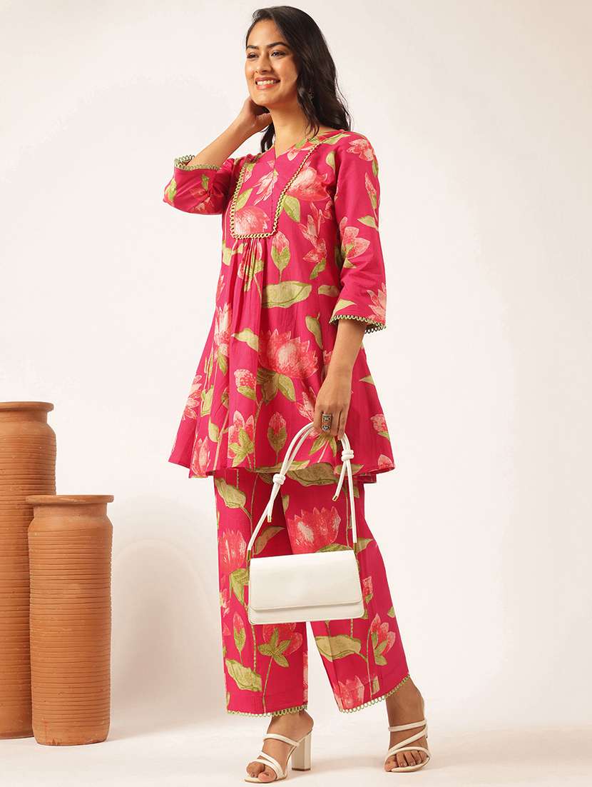 women three quarter sleeve kurta pant set - 21918920 -  Standard Image - 1