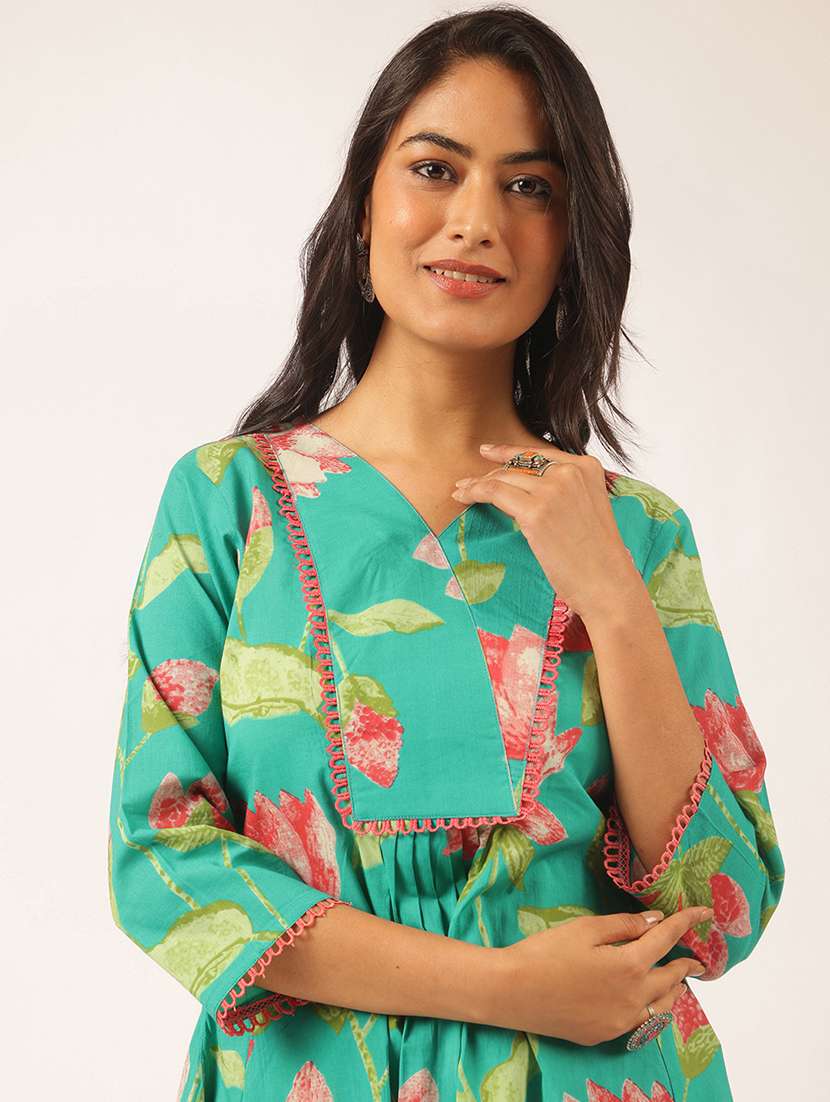 women three quarter sleeve kurta pant set - 21918922 -  Standard Image - 4