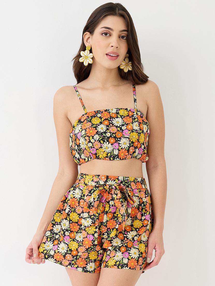 women multi square neck strappy shoulder floral print crop top with shorts & kimono sleeves shrug co-ord set - 21918974 -  Standard Image - 1