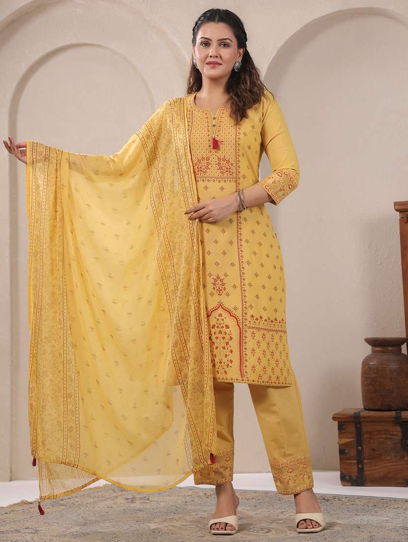 women three quarter sleeve kurta pant with dupatta set - 21919519 - Zoom Image - 0