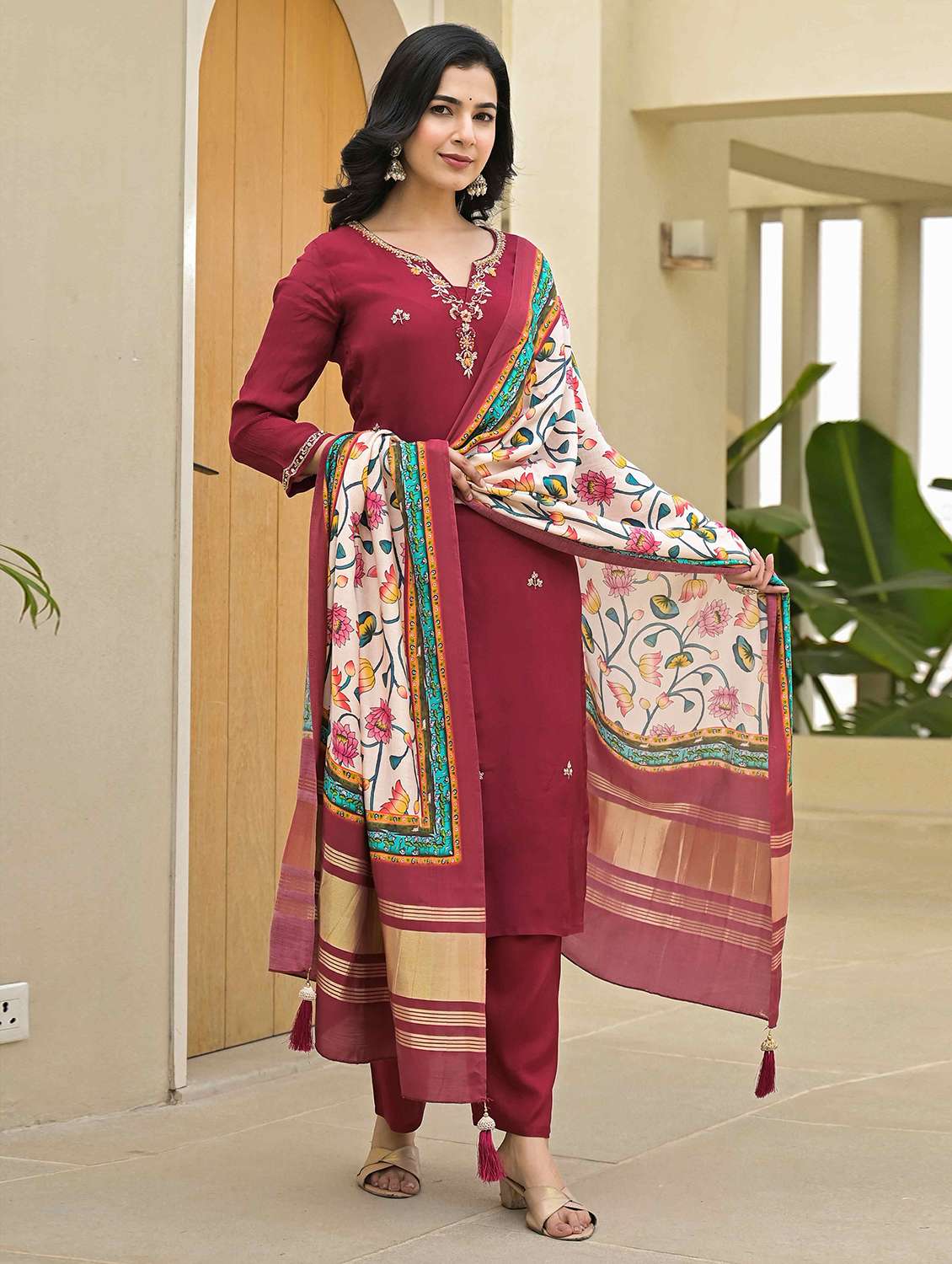 women three quarter sleeve kurta pant with dupatta set - 21919848 -  Standard Image - 4