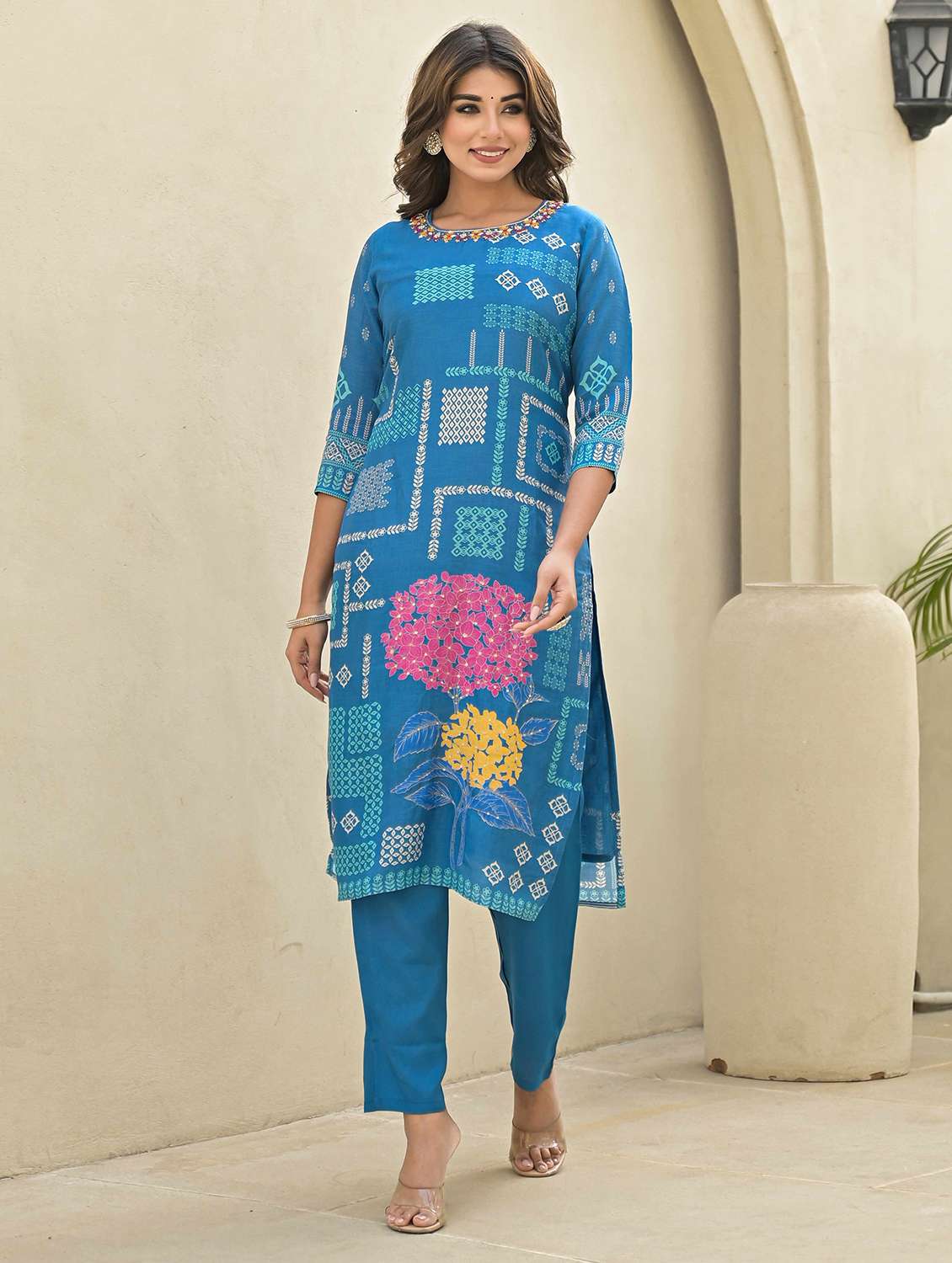 women three quarter sleeve kurta pant with dupatta set - 21919859 -  Standard Image - 1