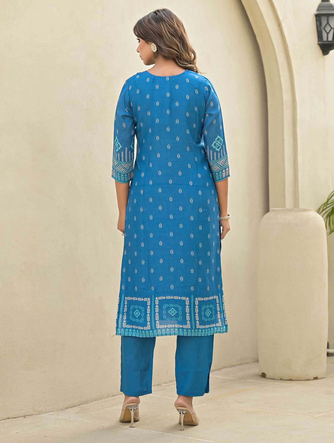 women three quarter sleeve kurta pant with dupatta set - 21919859 -  Standard Image - 4