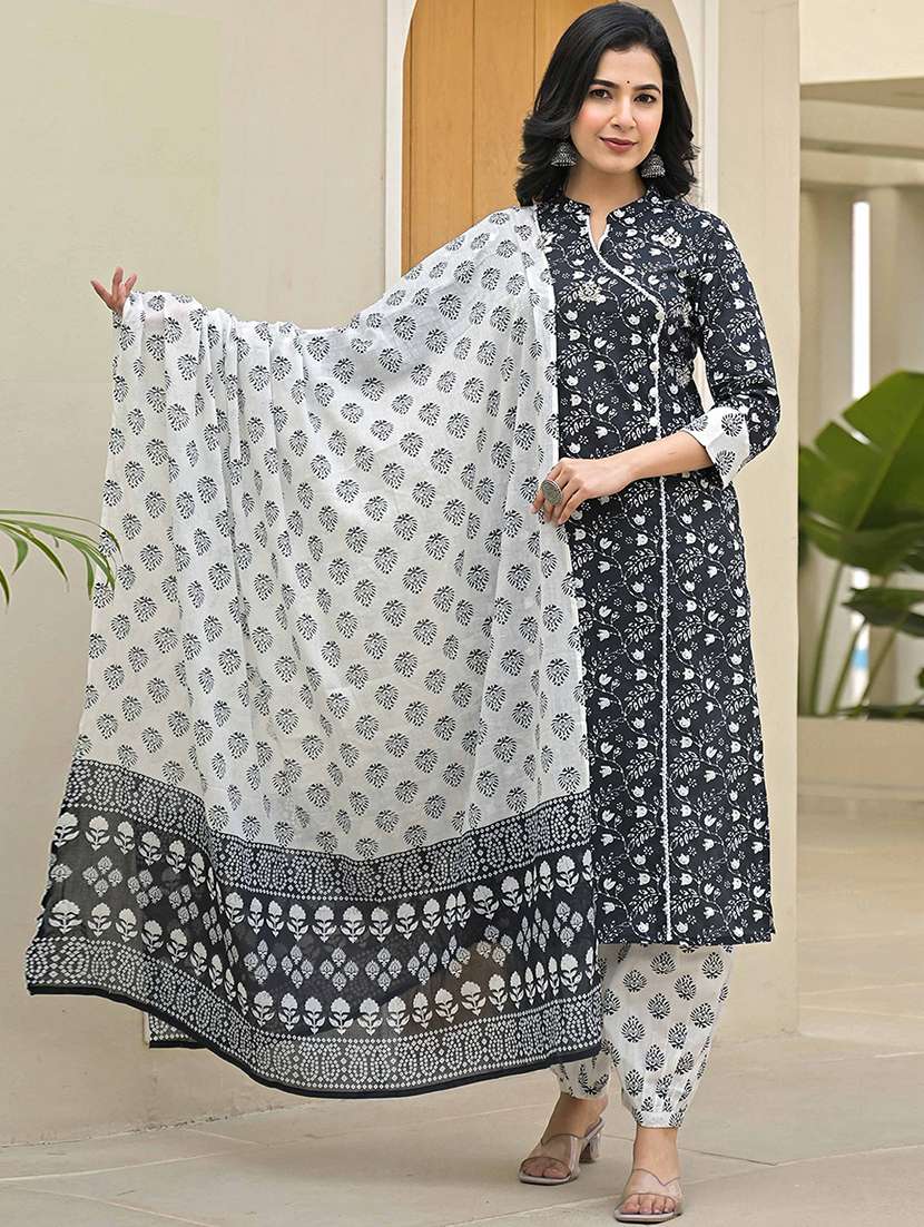 women three quarter sleeve kurta pant with dupatta set - 21919876 -  Standard Image - 1