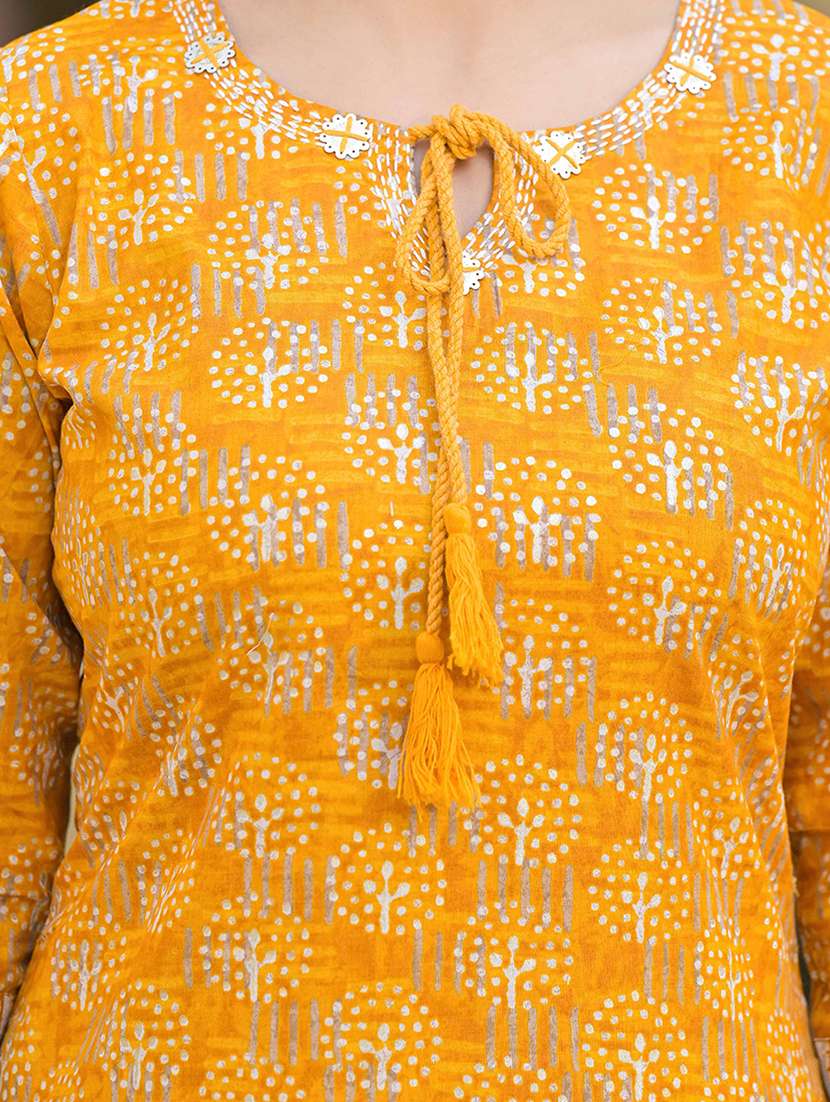 women three quarter sleeve kurta pant with dupatta set - 21919880 -  Standard Image - 4