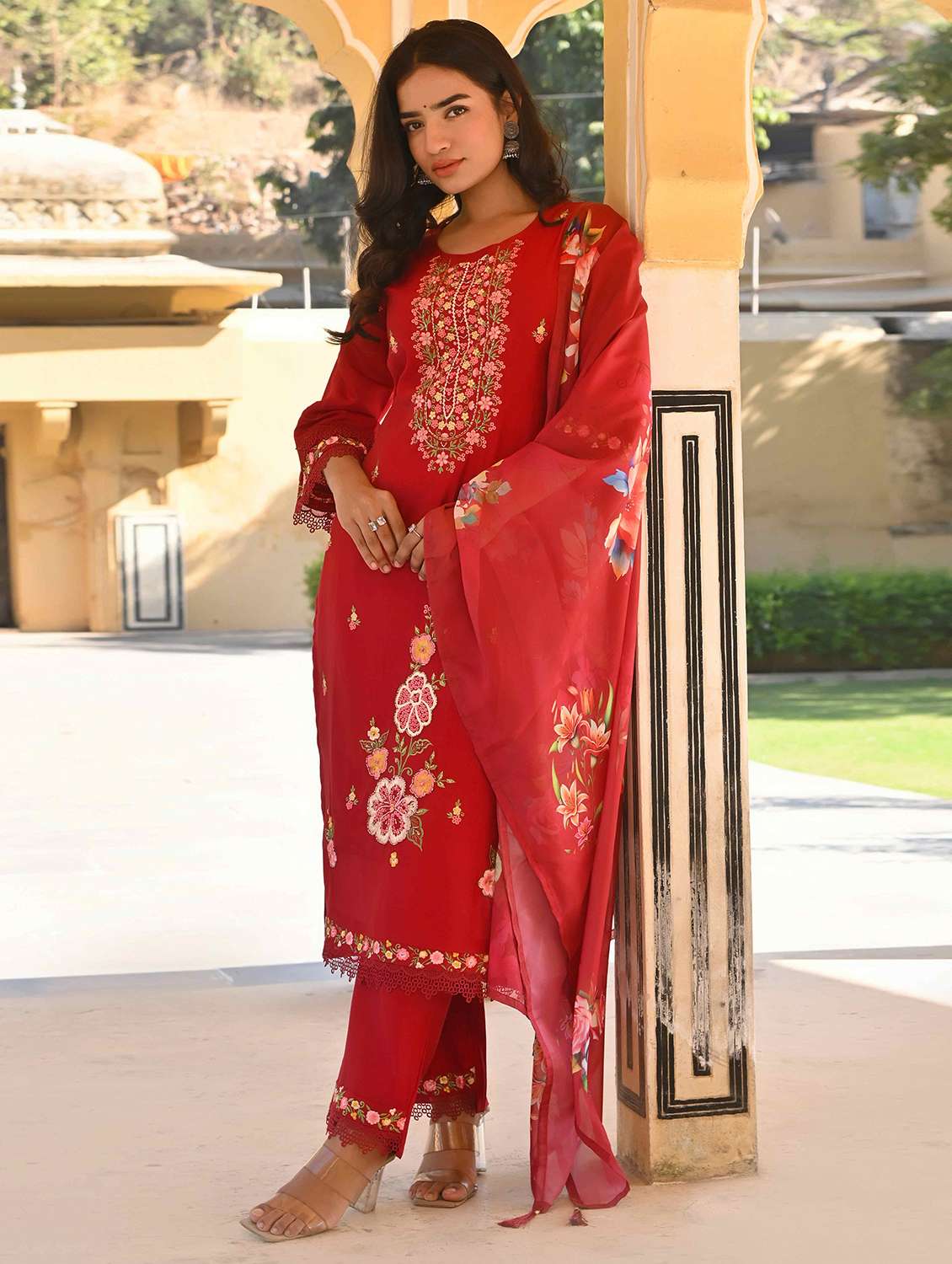 women three quarter sleeve kurta pant with dupatta set - 21919893 - Standard Image - 1
