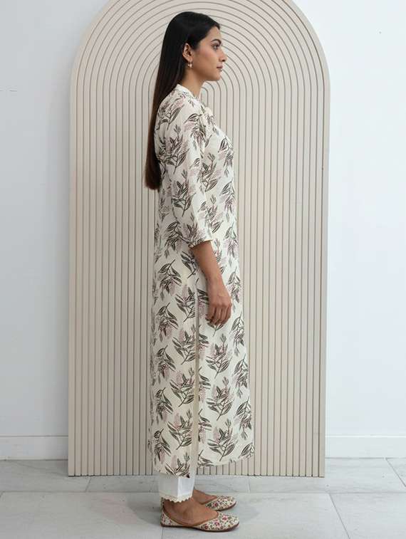 women printed three quarter sleeve kurta palazzo set - 21922352 -  Standard Image - 4