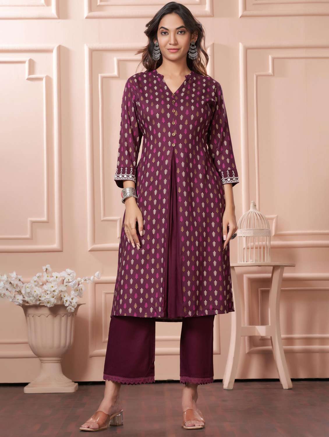 women printed three quarter sleeve kurta palazzo set