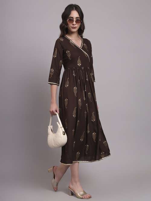 women three quarter sleeve ethnic dress - 21922527 -  Standard Image - 0