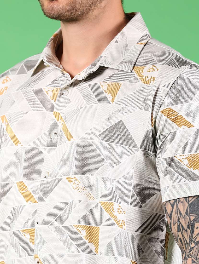 men geometric printed short sleeve casual shirt - 21922802 -  Standard Image - 4