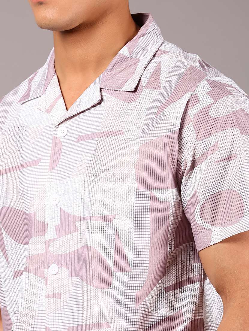 men printed cuban collared short sleeve shirt - 21922804 -  Standard Image - 4
