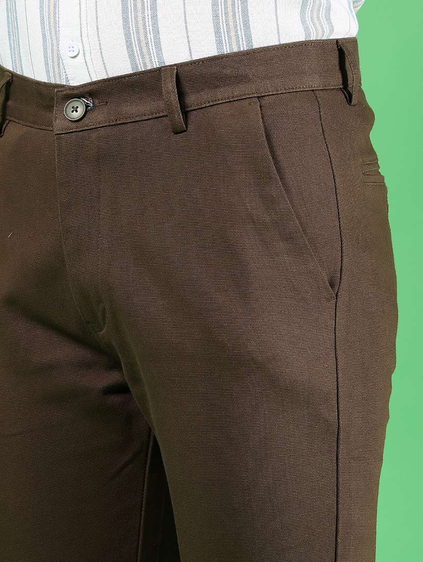 men solid mid rise slim fit chinos  - 21922882 -  Standard Image - 4