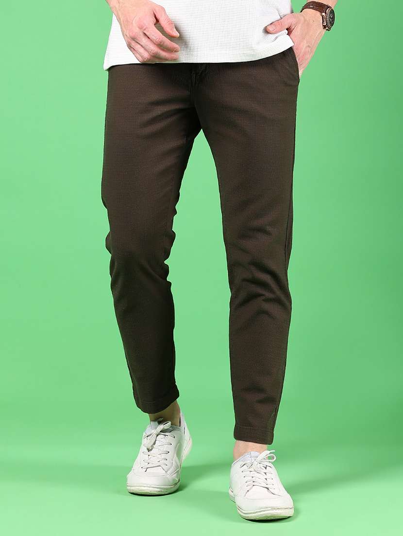 men solid mid rise slim fit chinos 