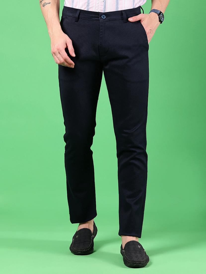 men solid mid rise slim fit chinos - 21922895 - Zoom Image - 0