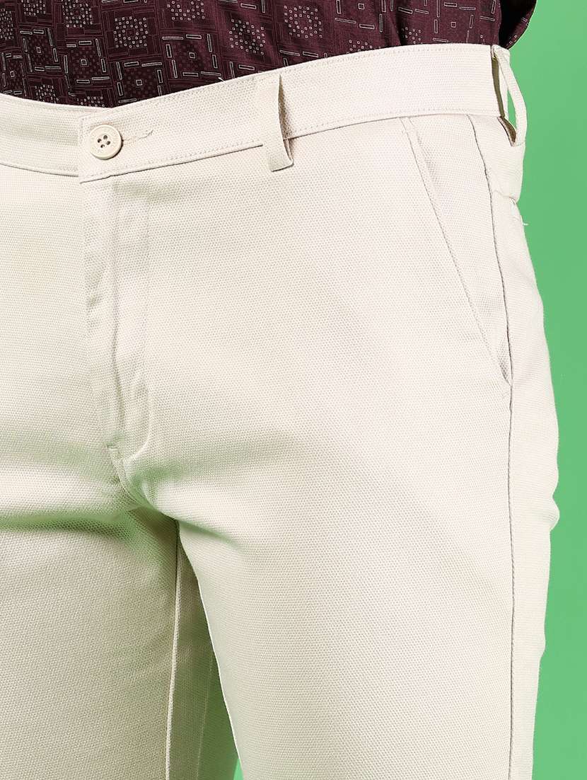 men solid mid rise slim fit chinos  - 21922897 -  Standard Image - 4
