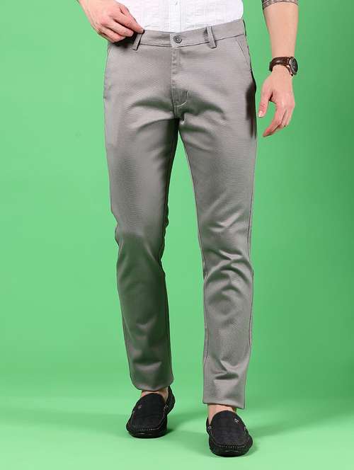men solid mid rise regular fit chinos 