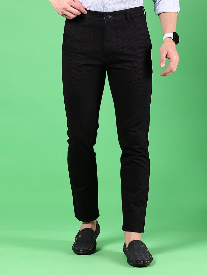men solid mid rise slim fit chinos - 21922901 - Zoom Image - 0