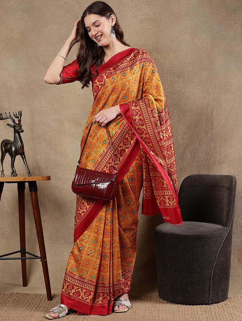 women yellow printed saree with blouse - 21922909 - Standard Image - 4