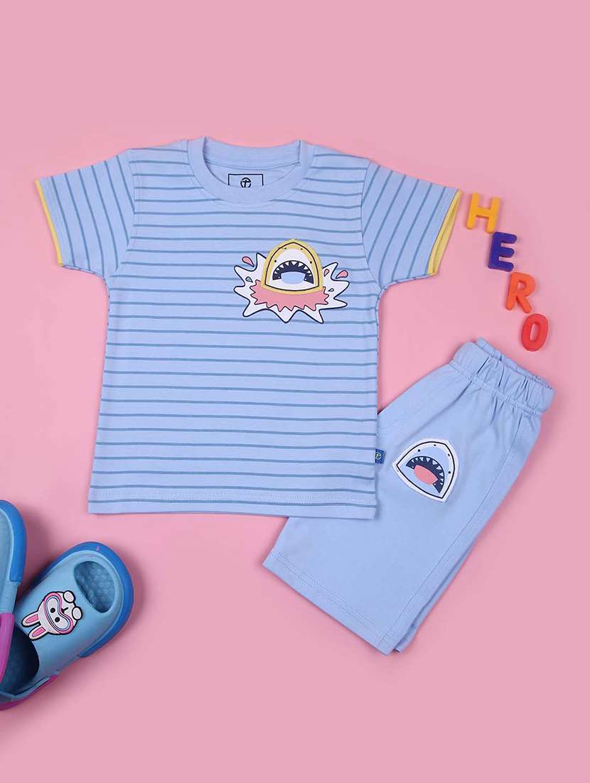 boys striped t-shirt & shorts casual wear set