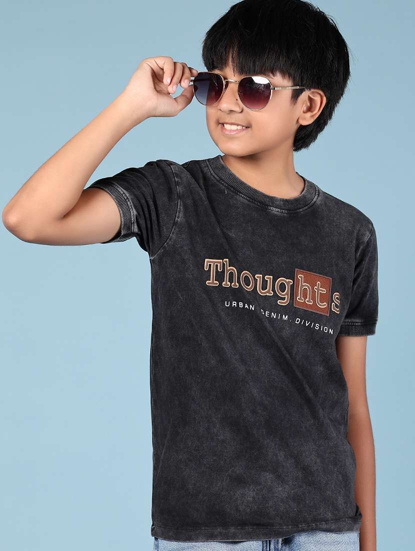 boys printed short sleeves t-shirt