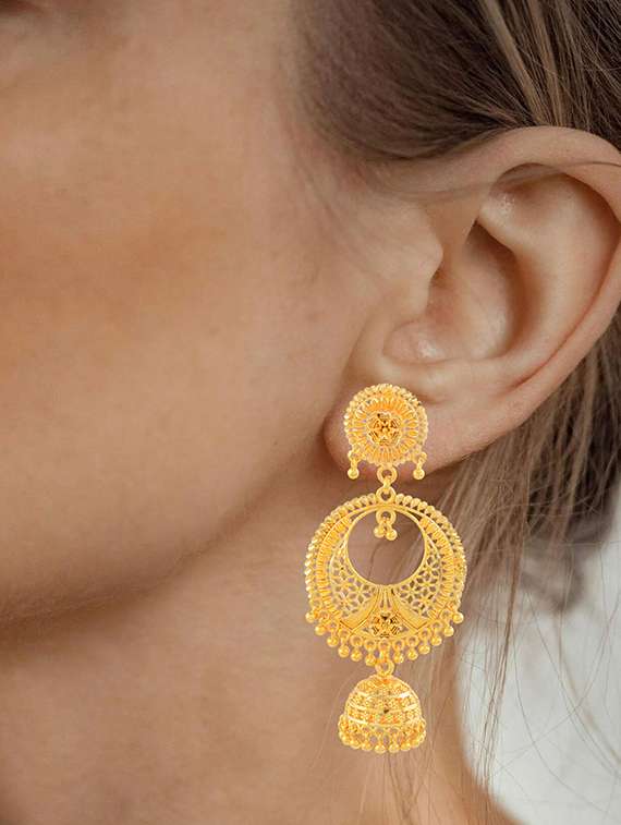women gold plated brass jhumka earring - 21923893 - Standard Image - 4