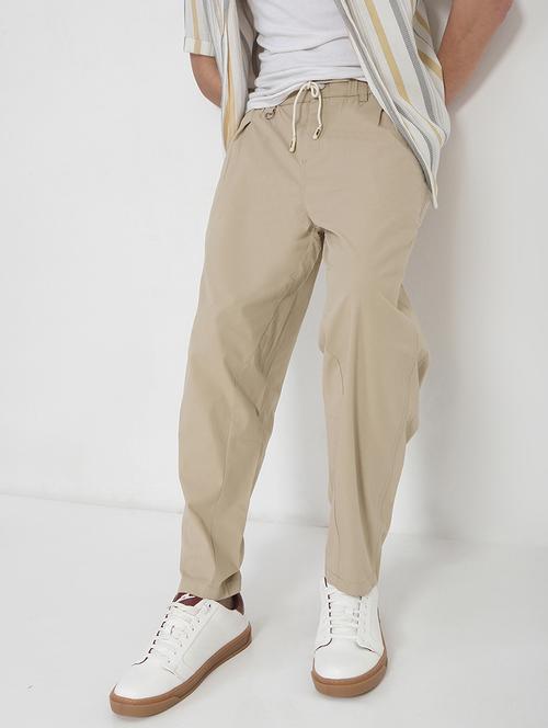 men solid mid rise regular fit casual trouser - 21923895 -  Standard Image - 0