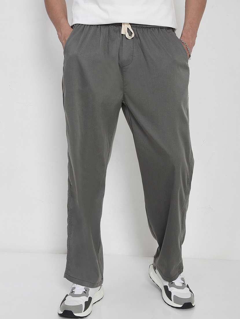 men solid mid rise casual trouser - 21923904 - Standard Image - 1