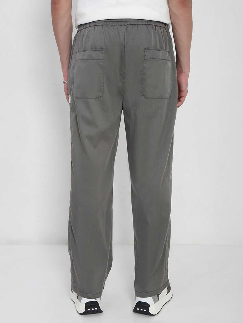 men solid mid rise casual trouser - 21923904 - Standard Image - 4