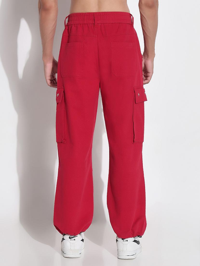 men red solid mid rise baggy cargo - 21923937 - Standard Image - 4