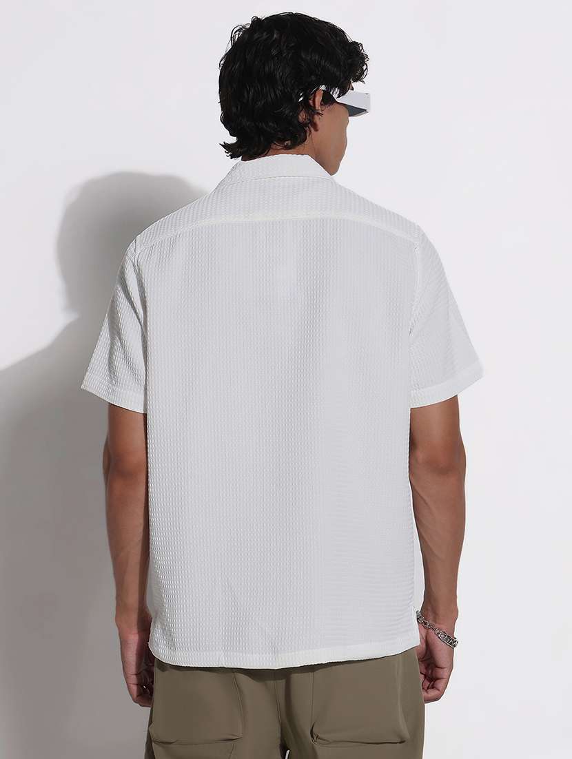 men textured cuban collar short sleeve loose fit shirt - 21923966 -  Standard Image - 4