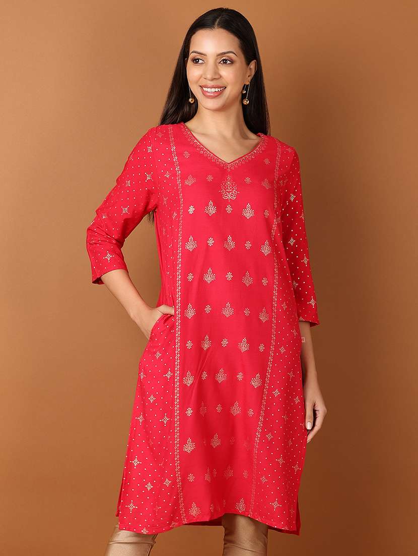 women three quarter sleeve straight kurta - 21924642 - Zoom Image - 0