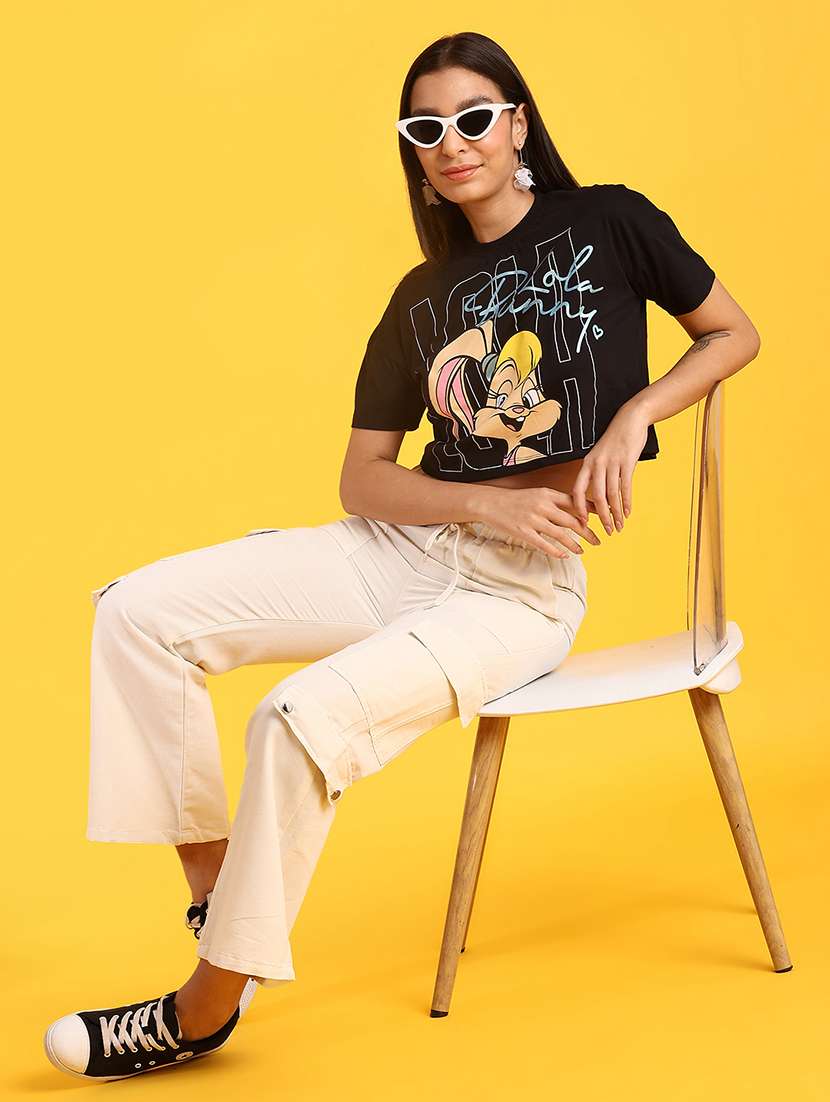 women solid mid rise regular fit cargo - 21924803 -  Standard Image - 4