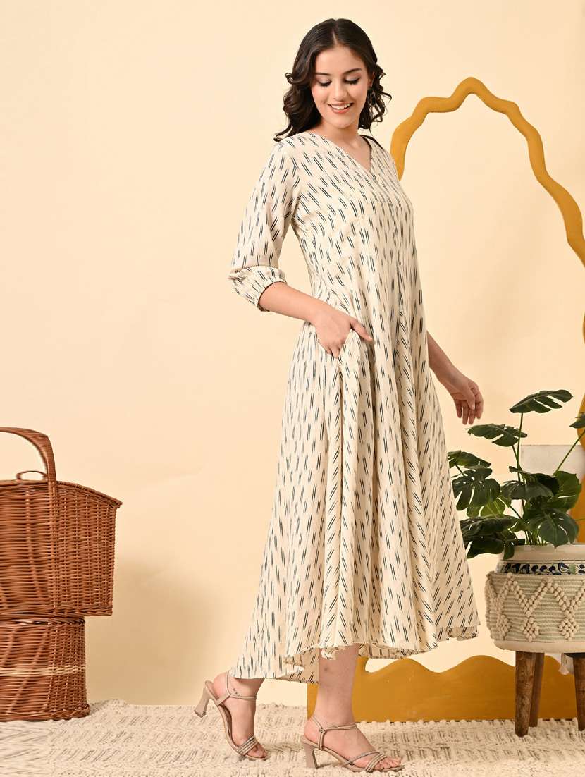 women ikat print three quarter sleeve ethnic dress - 21925004 -  Standard Image - 4