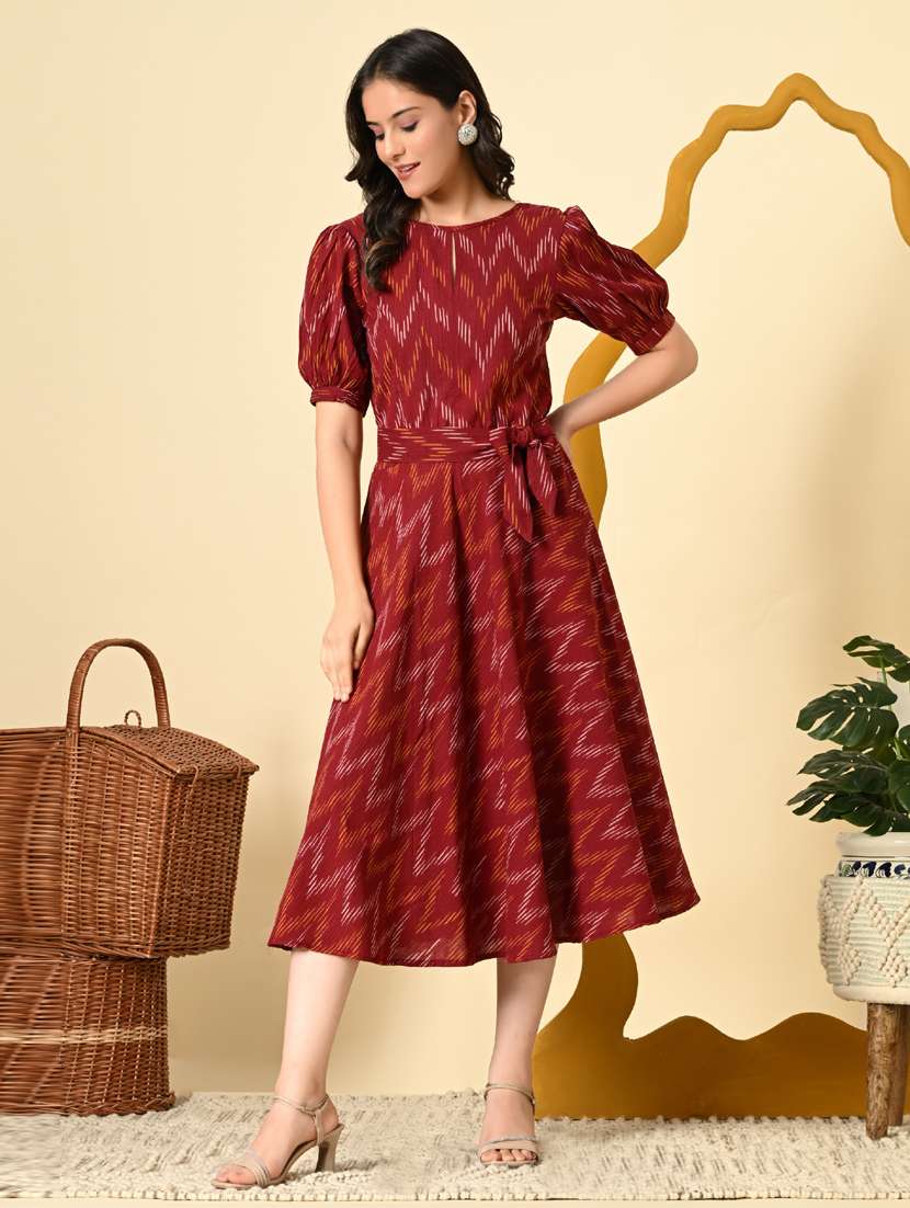 women maroon ikat print puff sleeve ethnic dress - 21925008 -  Standard Image - 1
